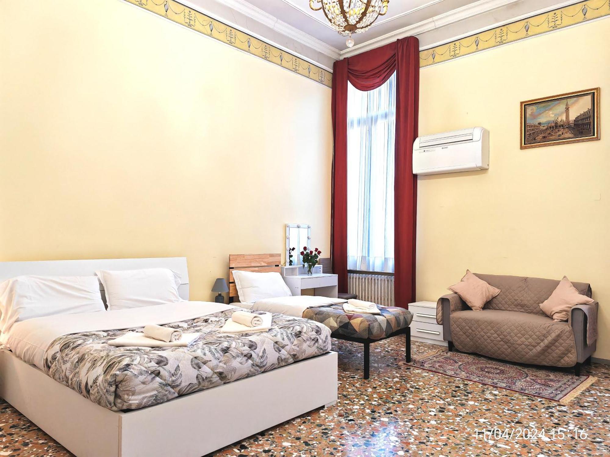 Venice Tourist House Luaran gambar
